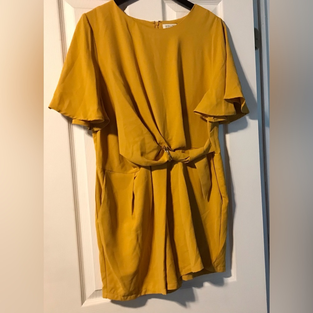 NWT Molly Bracken  Jumper Large
